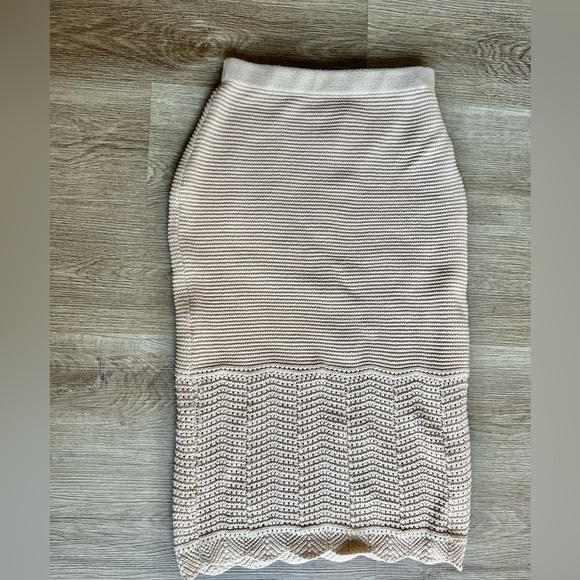 House of Harlow Small Crochet Scalloped Edge Beachy Midi Skirt - Picture 1 of 5